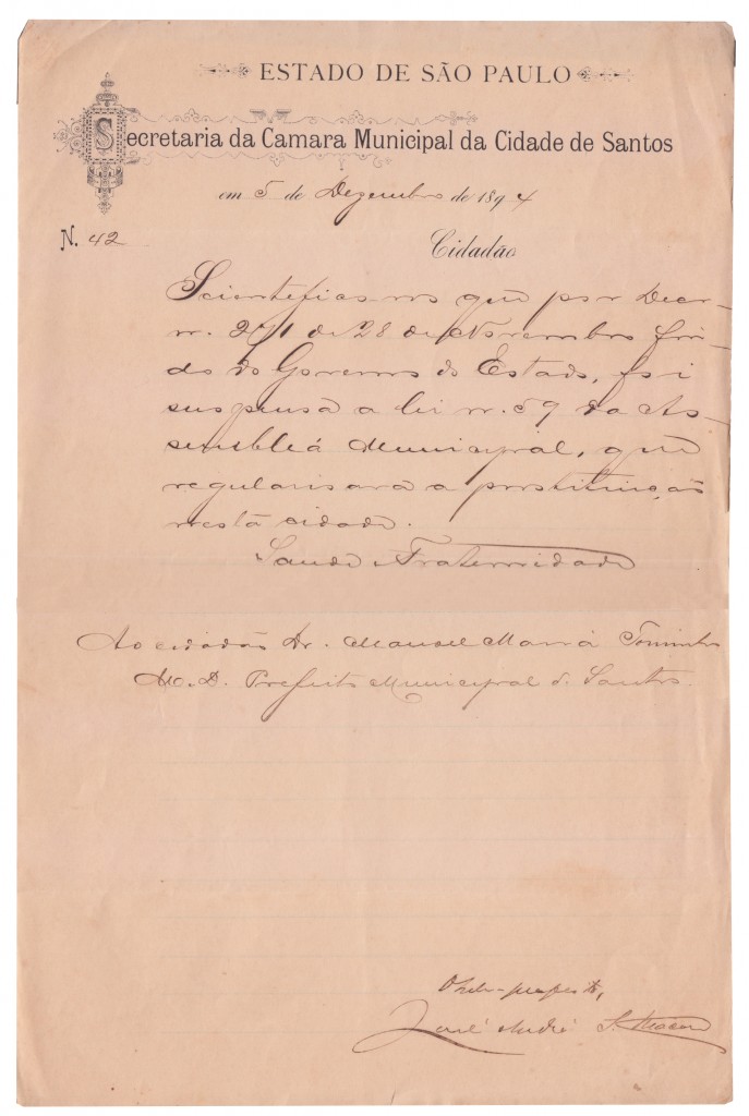 Documento de 5 de dezembro de 1894 já com a assinatura de Manoel Tourinho como prefeito municipal e José Sacramento Macuco como vice-prefeito.