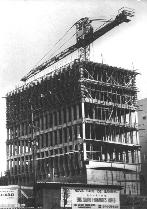 Construção do Edifício Sede da Prodesan, no final dos anos 1960.